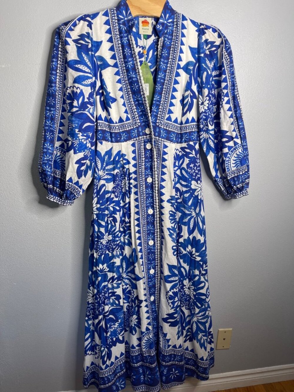 Farm Rio Flora Tapestry Off-White & Blue Maxi Dress SZ L Coastal Chic NWT - Picture 3 of 15